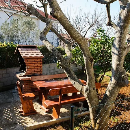 Nera Apartment